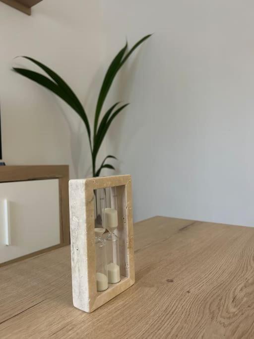 Appartement Petite California Duenas à Séville Extérieur photo